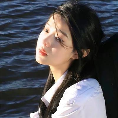 在切瑟尔海滩上